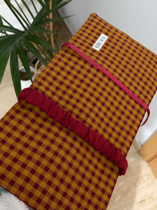 Funda libro adaptable vichy burdeos