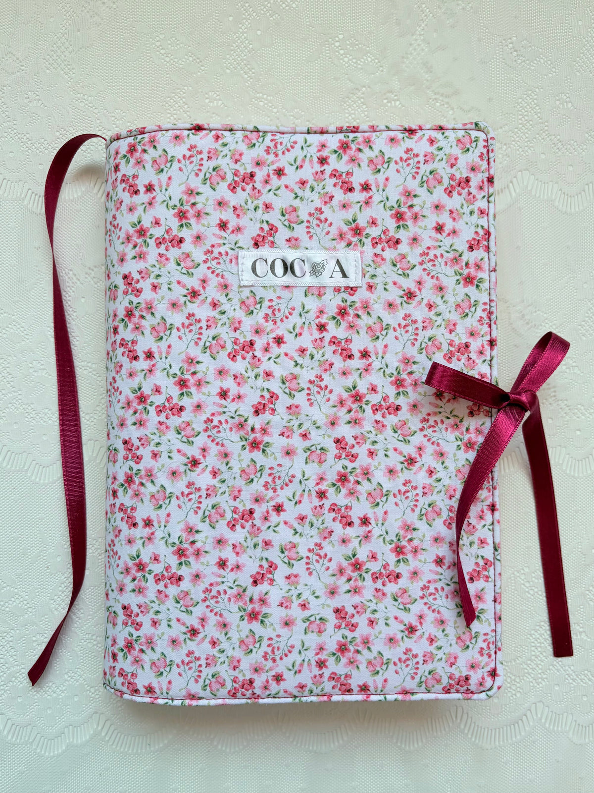 Funda libro solapa flores granate