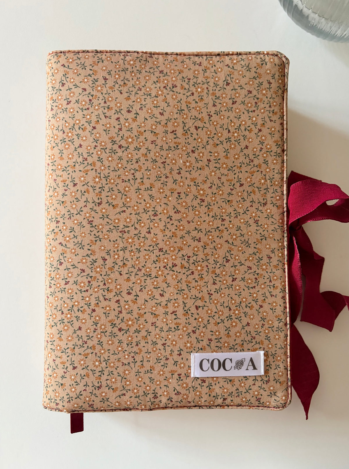 Funda libro solapa marron flores