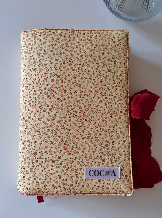 Funda libro solapa crema flores