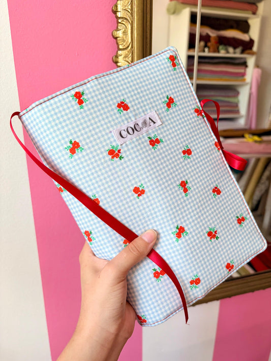 Funda de libro de tela alicia