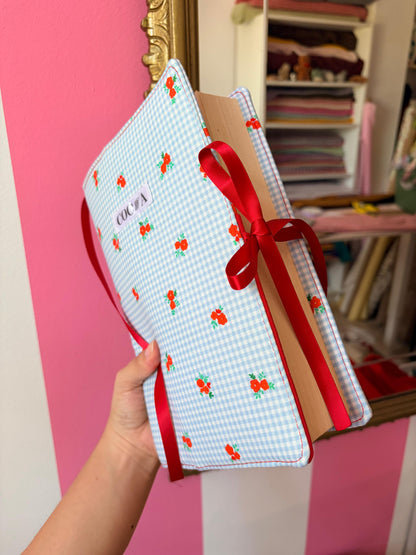 Funda de libro de tela alicia